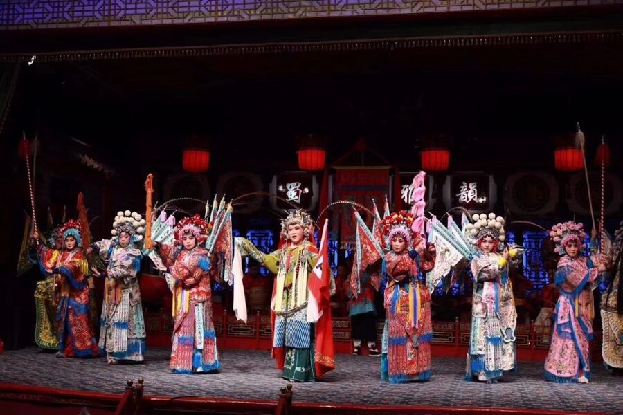 Chengdu: Sichuan Opera Shu Feng Yan Yun Evening Show Ticket - Tea, snacks, and the rhythm of the evening