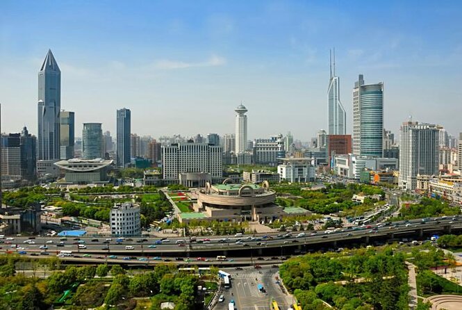 China Acrobatics Show and Shanghai Evening Tour - Why the Show Works for Families and First-Time Visitors