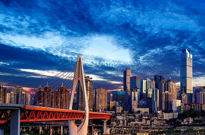 Chongqing 10 Hour Private Customized City Tour - Lunch, water, and the value of the $161 price