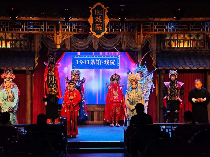 Chongqing 1941 theatre: Tea Art Performance with Folk Art - Tea first, performance second