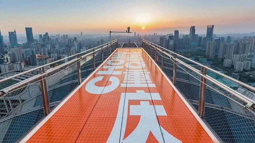 Chongqing: 520m-high Eye Skyview Deck Ticket for Adult - Height, Safety, and Comfort