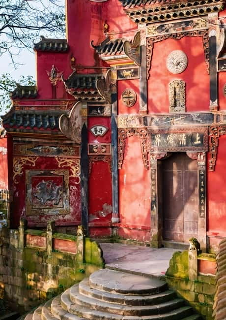Chongqing: Historical Blocks, Temple, and Mountain Tour - Why this route works in a city as huge as Chongqing