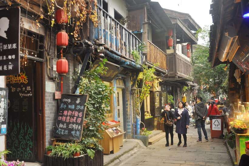 Chongqing: Mountain City Day Tour - Start at Tongyuanmen and walk downhill through old Chongqing