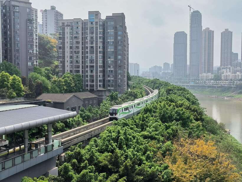 Chongqing: Mountain City Day Tour - Spend the longest stretch at Ciqikou Ancient Town