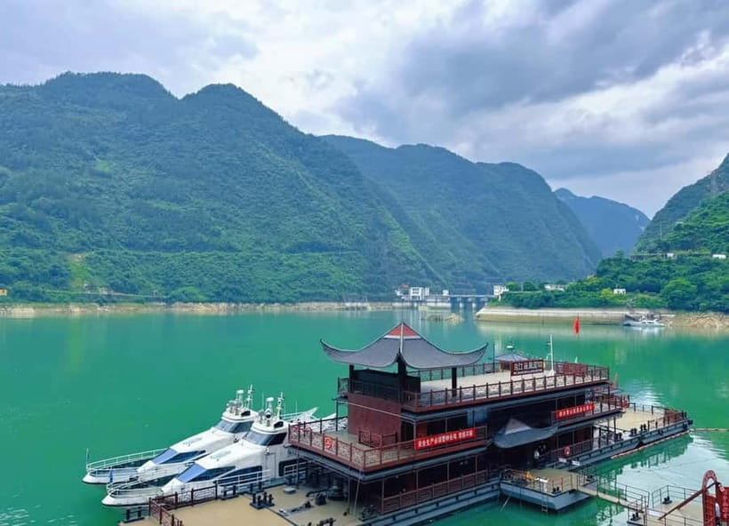 Chongqing One-Day Trip: Wulong's 3 Essentials - Leaving Chongqing at 7:20 AM