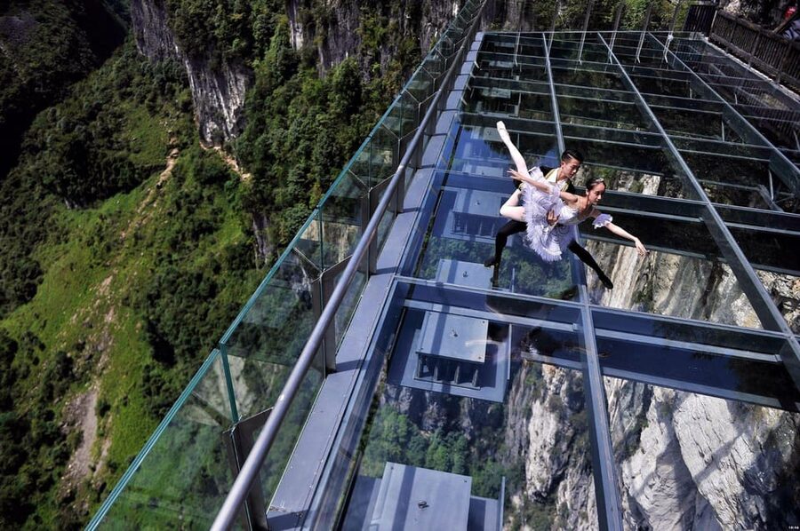 Chongqing:One-day Wulong HikeTrip(GeoPark+Fairy Mt)car incld - Three Natural Bridges and the main karst walk