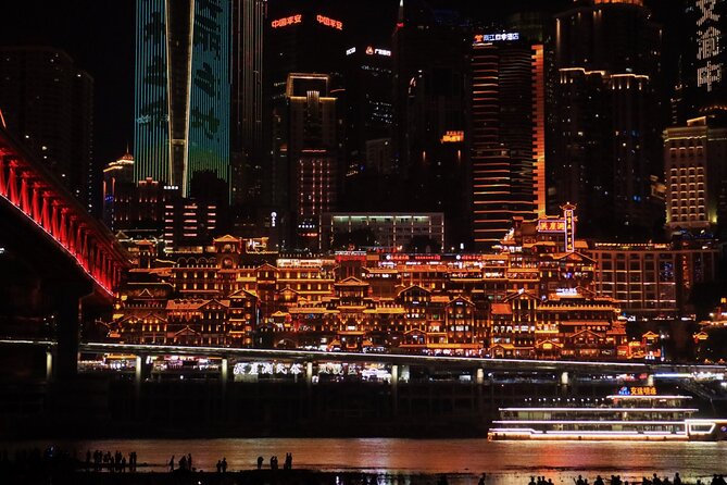 Chongqing private luxury city tour: Must-sees All in One - Nanbin Road and Chongqing after dark