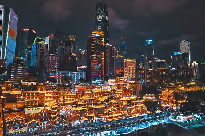 Chongqing private luxury city tour: Must-sees All in One - Tongyuan Gate and Shancheng Lane, the walking portion
