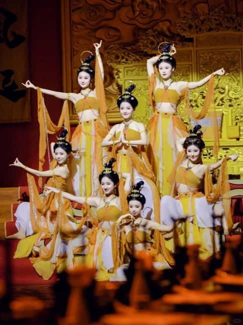 Chongqing: Qingyu Banquet Experience with Show and Dinner - Entering the Qingyu Banquet in Chongqing