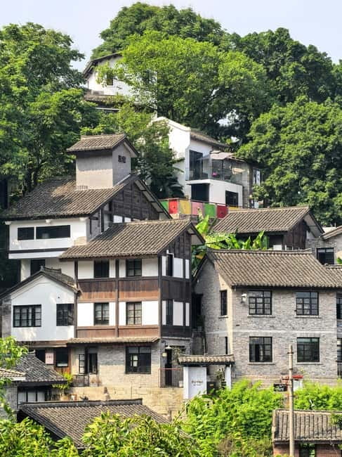 Chongqing: Trendy Spots, Cableway & Ferry Private Tour - Longmenhao Old Street and riverbank history