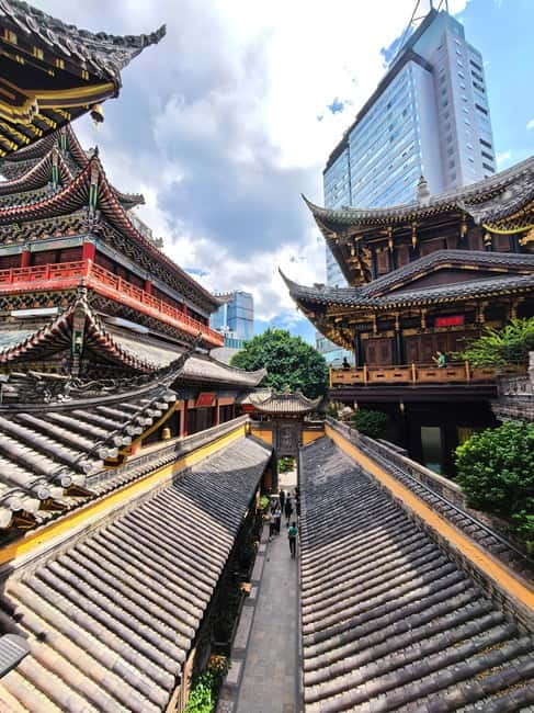 Chongqing: Trendy Spots, Cableway & Ferry Private Tour - Luohan Temple and 500 stone faces