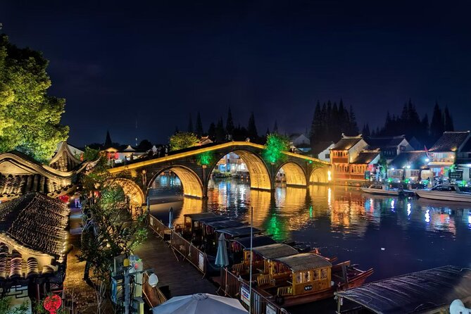 Customized Private Tour in Shanghai The Bund Yu Garden Zhujiajiao - The Bund: half an hour beside Shanghai’s postcard view
