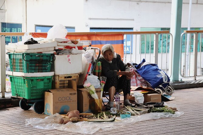 Dark Side of Hong Kong - Kowloon Caged Homes Walking Tour - Cedar Street and the 500-square-foot question