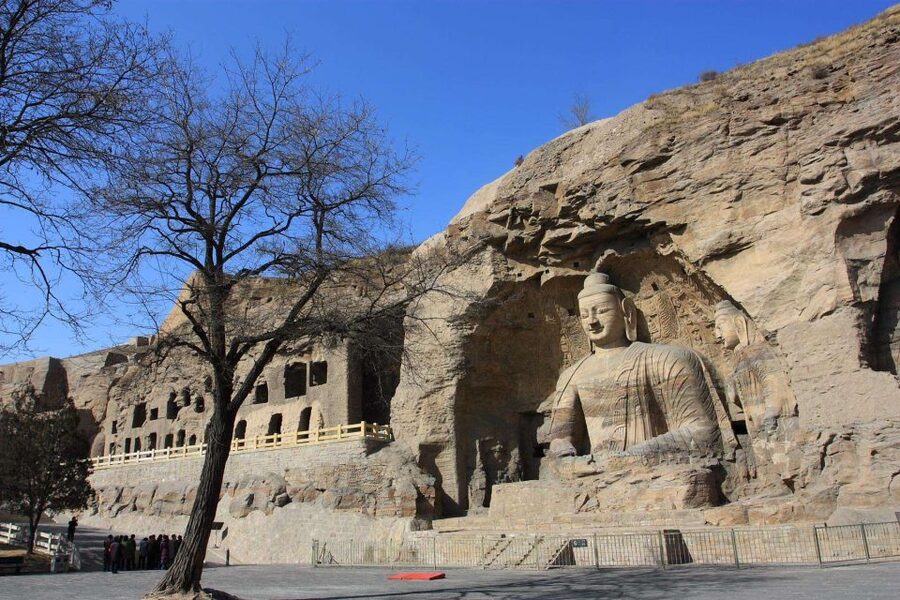 Datong: Temples and Grottoes day tour with tickets options - Looking up at the Hanging Monastery