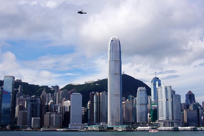 Day Tour to Hong Kong from Guangzhou by Round-way Bullet Train - The 7:30 a.m. hotel pickup in Guangzhou