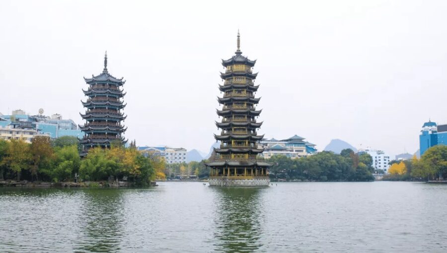Discover Guilin's Gems:Guangzhou-Bullet Train Highlight Tour - Elephant Trunk Hill beside the Li River