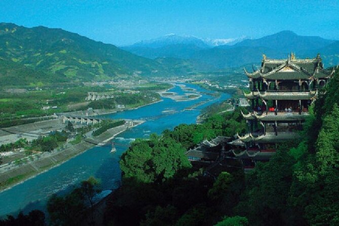 Discovery more Dujingyan Mt Qingcheng with private guide tour - Why this Chengdu day trip works