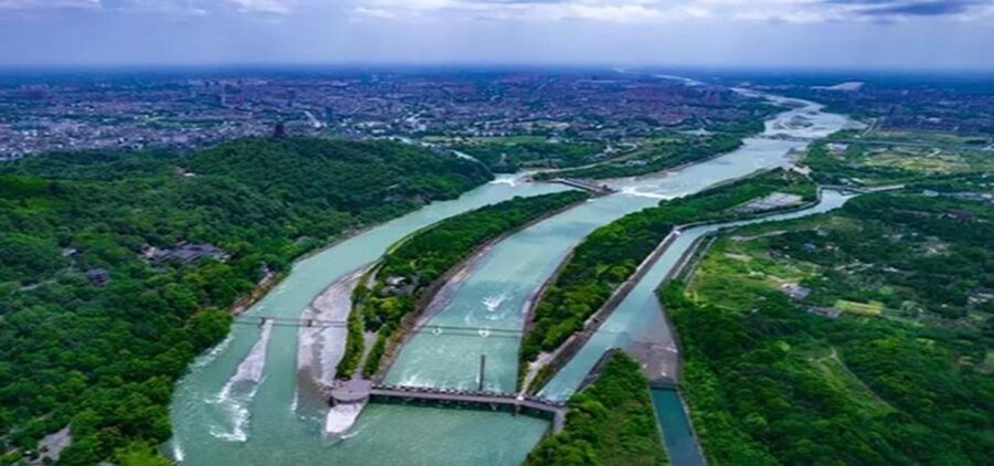 Dujiangyan panda base and irrigation system park day tour - Key points before you book