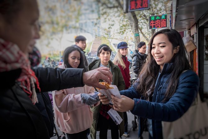 Eat Like a Local: Street Breakfast Tour in Shanghai - Dumplings, Noodles, and the First Street Stops