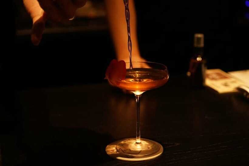 Evening Food & Drink Tour in Former French Concession - What $121 buys you