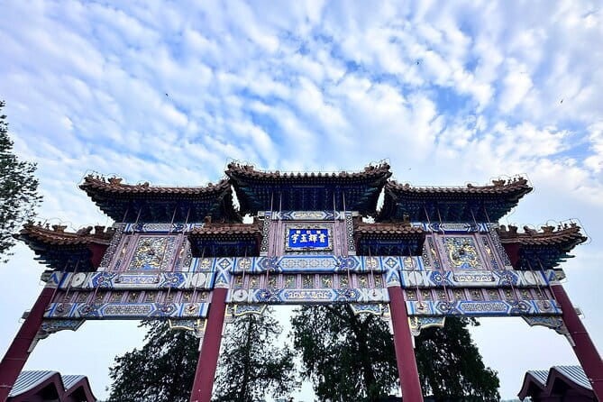 Exclusive Mutianyu Great Wall and Summer Palace Private Day Tour - Entering the Summer Palace and its lakeside gardens