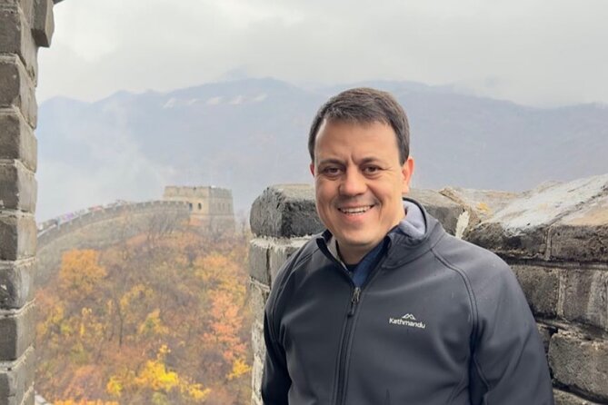 Exclusive Mutianyu Great Wall Tour: VIP Pass & Customized Options - Walking the wall and finding the best views