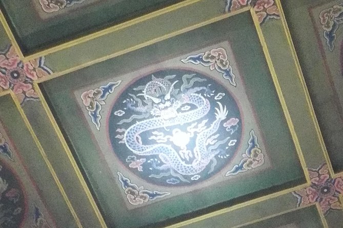 Explore Ancient Chinese Architecture & Meet its People - Meeting the people who protect old homes