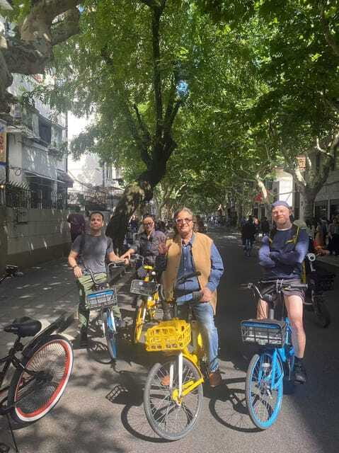 Explore Shanghai's Old Town & Suzhou River by Bike - The Suzhou River: a quieter change of pace