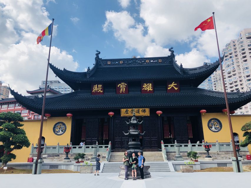 Flexible Layover Tour: Experience Shanghai on Your Schedule - Yuyuan Garden and the old city atmosphere
