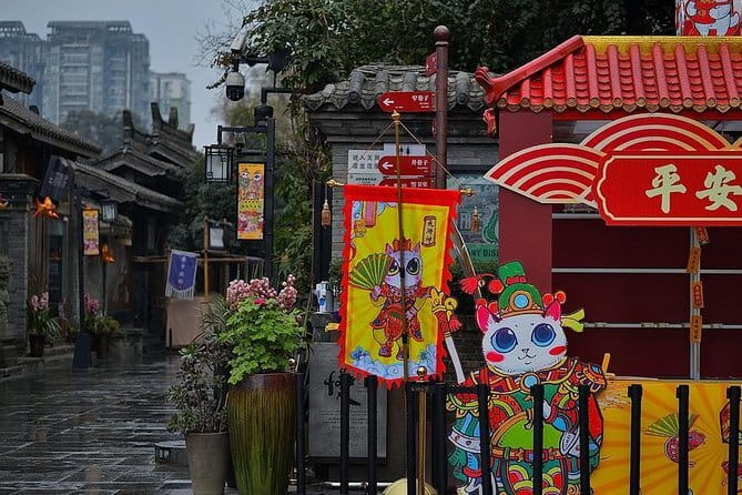 Flexible Private 4 Hours Chengdu Highlights Layover Tour - Wenshu Monastery, a calmer pause