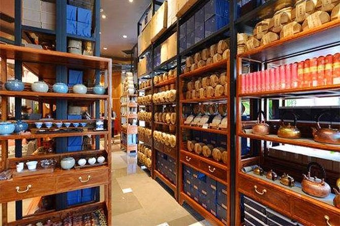 Flexible Private Guangzhou Shopping Tour with Local Shopping Guru - Beijing Road: a practical first stop for two hours