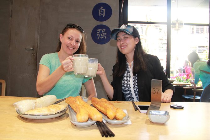 Flexible Private Shanghai Layover Tour - Shanghai Tower and the modern city center