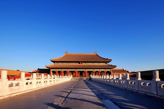 Forbidden City Admission Ticket - With Guide Option - Crowds, photographs, and the pace of the visit