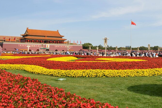 Forbidden City and Tiananmen Square Guided Tour in Beijing - Seeing Tiananmen Square in about two hours