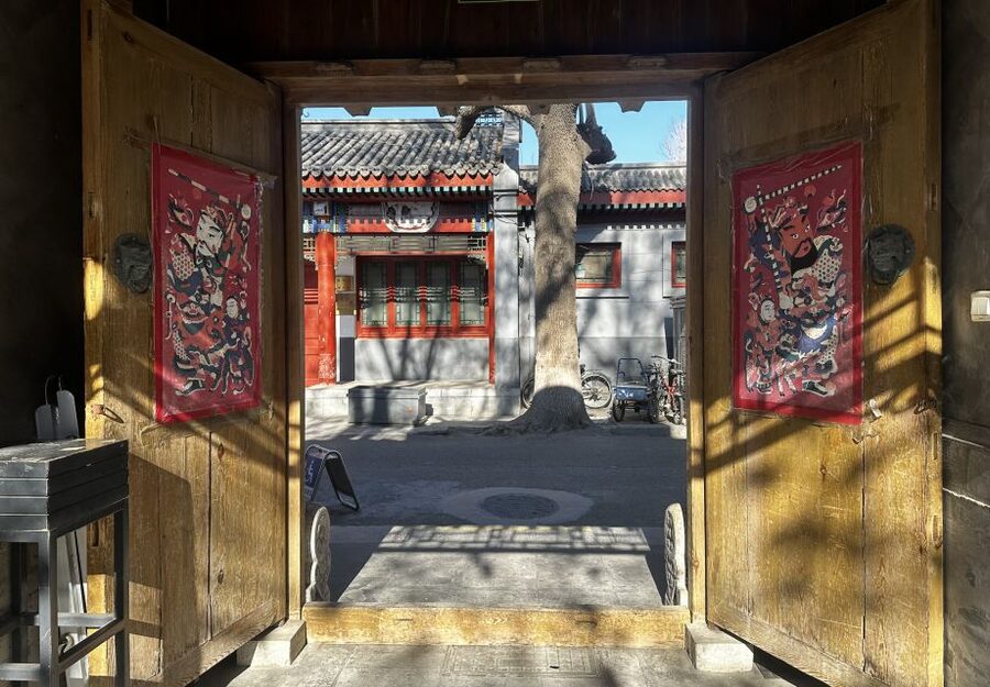 Forbidden City&Hutong Private Tour w/Historic Site Add-ons - Houhai Hutongs and the old Beijing feel