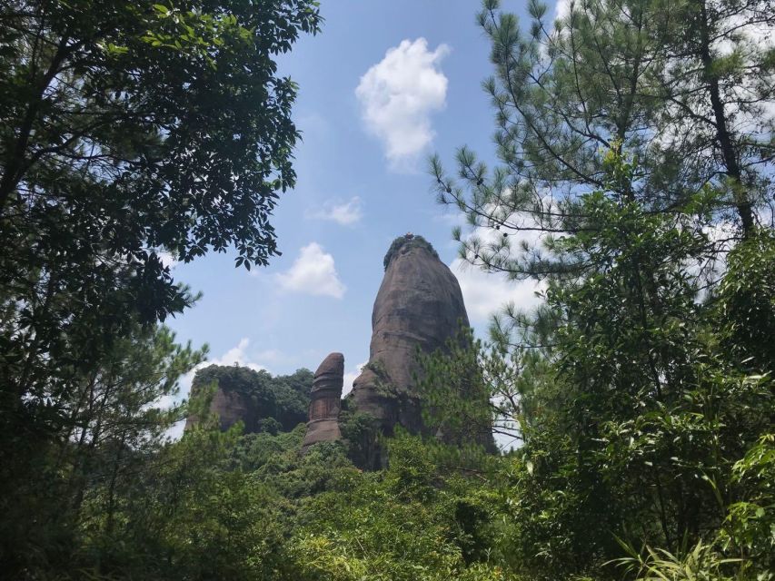 From Guangzhou: Mount Danxia and Nanhua Temple Full-Day - A quick snack, then Nanhua Temple
