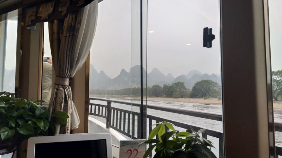 From Guilin: 4 Star Luxury Li River Cruise with Buffet Lunch - The karst peaks and river scenery