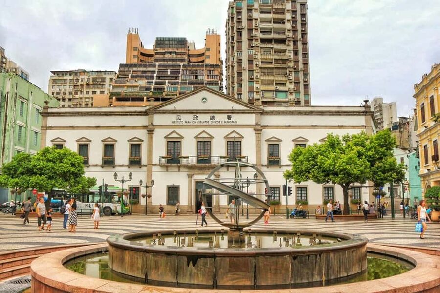 From Hong Kong: Macau Day Tour with R/T Ferry, Lunch, Pickup - Na Tcha Temple beside Catholic Macau