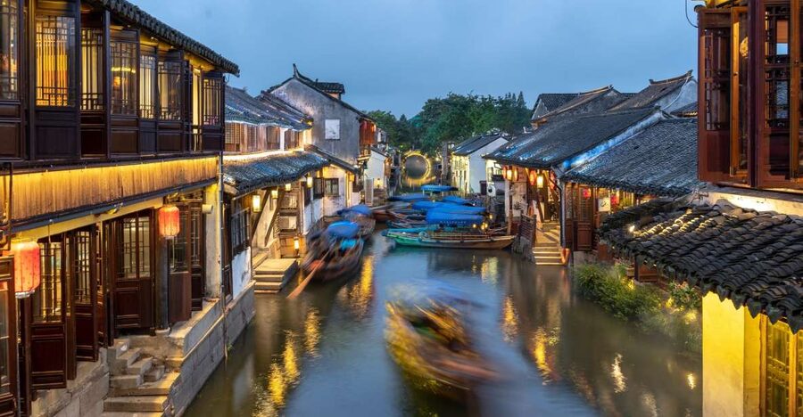 From Shanghai: Private Zhujiajiao Tour with Boat Ride - First steps on Zhujiajiao’s old street