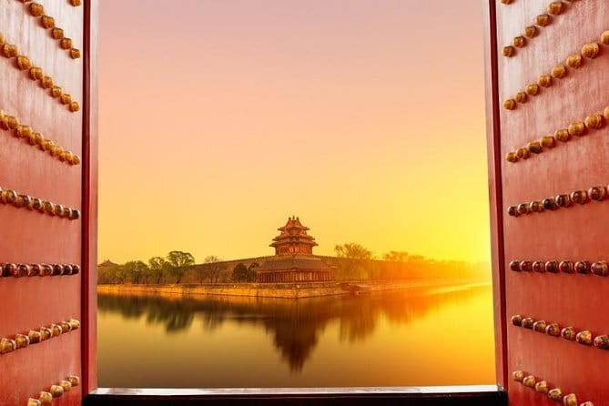 Full Day Guided Exploration of Beijing Badaling Great Wall - What the private format is worth