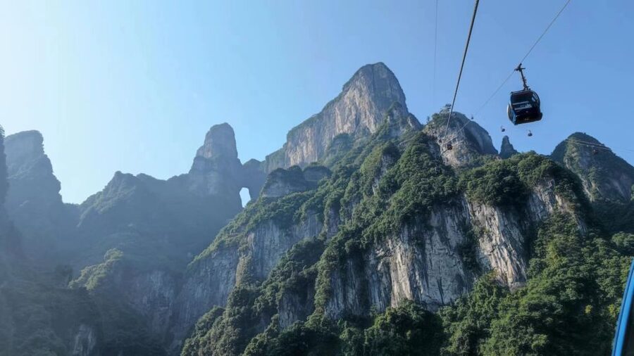 Full-Day Private Tour of Tianmen Mountain - Why Tianmen Mountain makes a strong day out