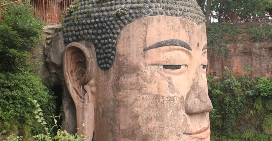 Full-Day Tour of Leshan's Giant Buddha from Chengdu - The first look from the Leshan river