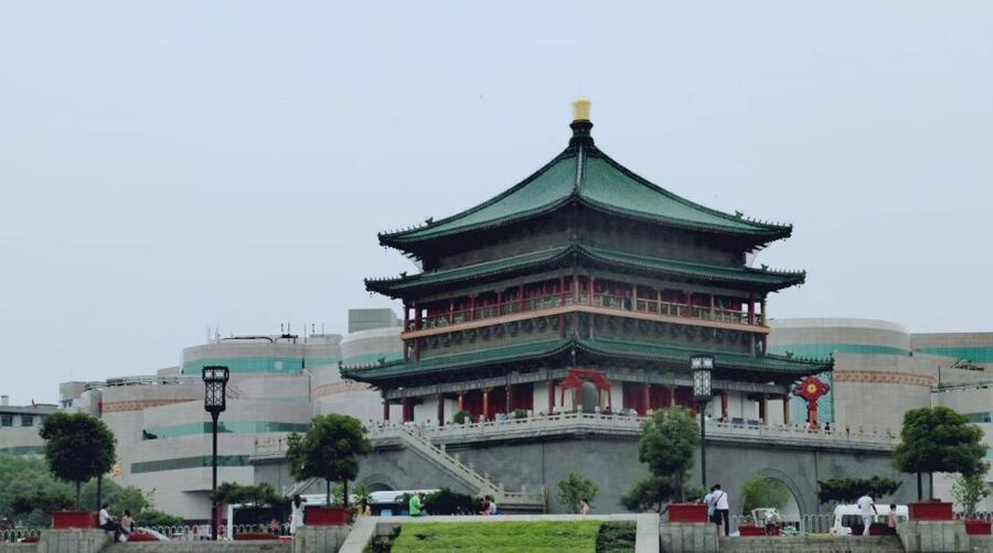 Full Day Xi'an Private: Terracotta Warriors and City Tour - The one-hour ride to the Terracotta Army