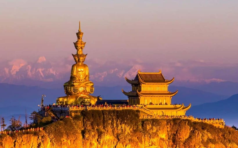 Golden Buddha & Cloud Sea: Emei Mountain Private Tour - Why Mount Emei makes such a strong day trip