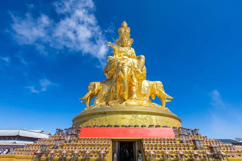 Golden Buddha & Cloud Sea: Emei Mountain Private Tour - The descent through forest and mist