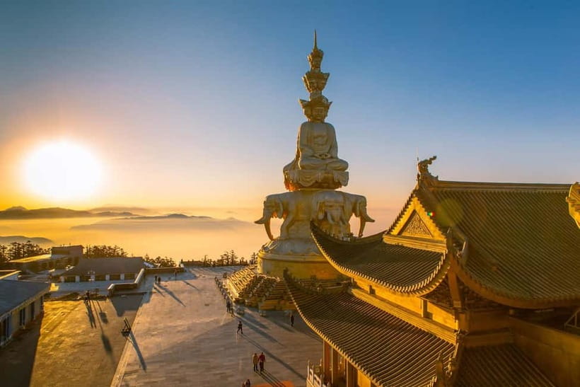 Golden Buddha & Cloud Sea: Emei Mountain Private Tour - The 6:00 AM departure from Chengdu