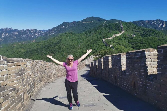 Great Wall With Beijing Capital Airport/Hotel Round-Way Transfer - The one-hour ride to Mutianyu