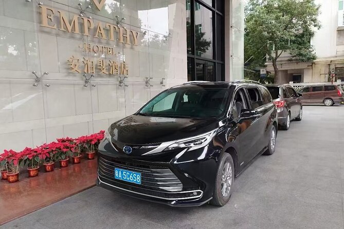 Guangzhou Baiyun Airport Guangzhou Hotels:Private with Meet & Great Service - Why a private pickup helps at Baiyun Airport