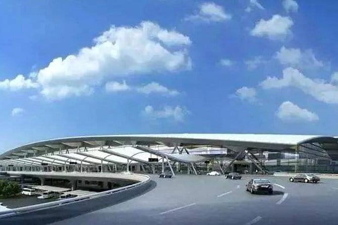 Guangzhou Downtown Hotel - Baiyun Airport OneWay Private Transfer - Who should book this private transfer?