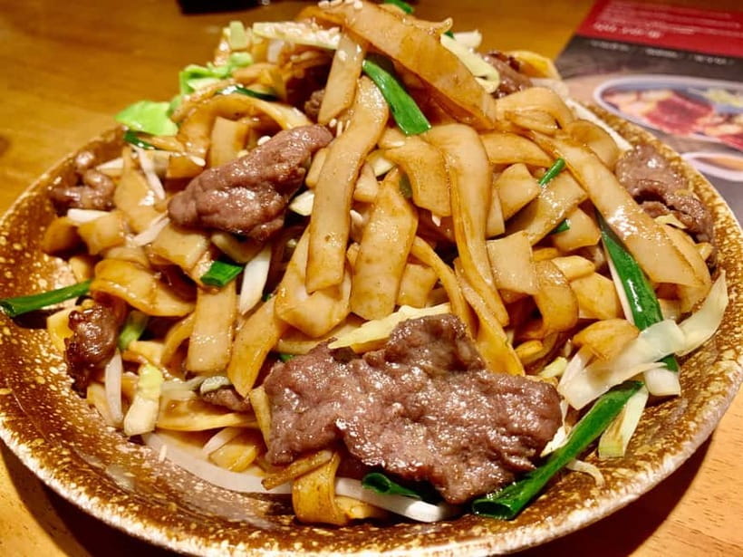 Guangzhou: Food Tour - Eat Like Local + Rice Roll Workshop - Bamboo-pressed noodles and the craft behind the bowl